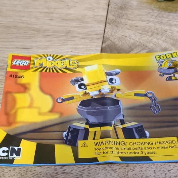 LEGO Mixels: 3 set Bundle - 41547 Wuzzo, 41547 Wuzzo, 41546 Forx - Picture 2 of 10